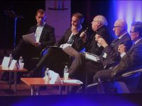 1r table ronde de profil